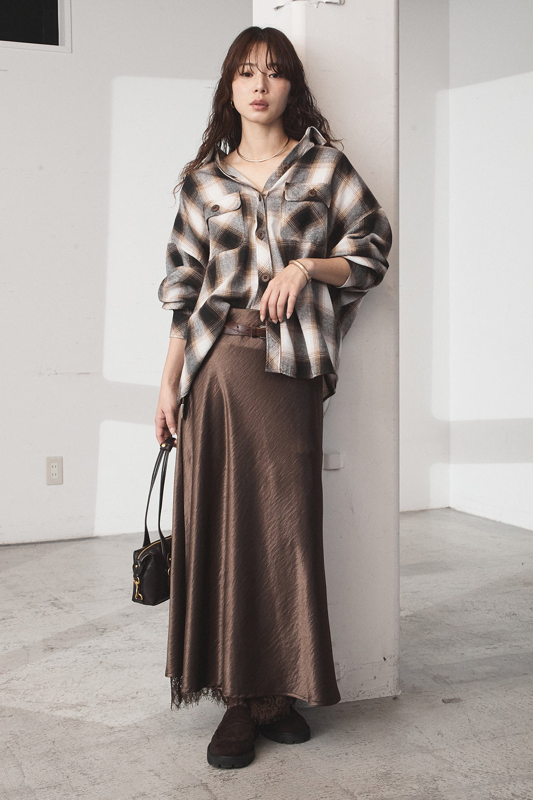 [SET]オンブレーチェックビッグシルエットCPOシャツ+裾レースデザインサテンスカート(2set)