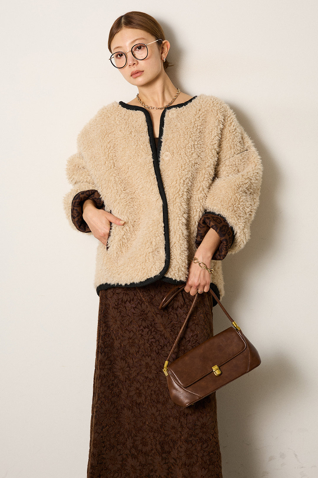 [SET]ノーカラー裏地レオパードボアアウター+花柄刺繍ベロアフレアスカート(2set)