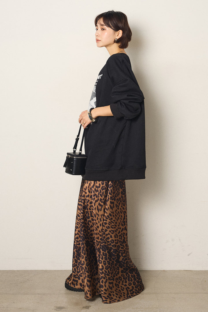 [SET]モノトーンプリントスウェット+レオパード柄サテンスカート(2set)