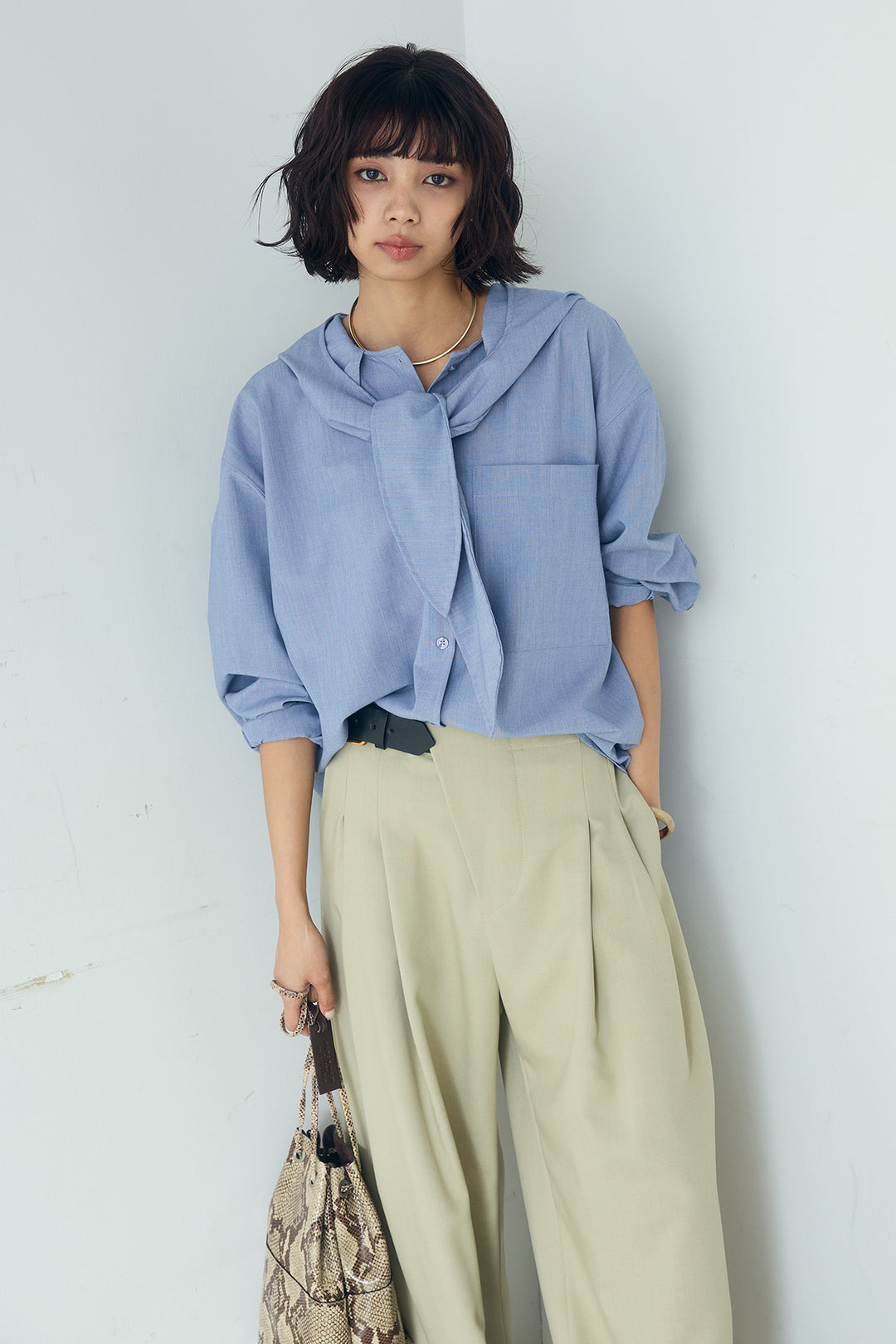 [SET]無地タイ付フーディーBIGシャツ+サイドベルトタック入りスラックス(2set)