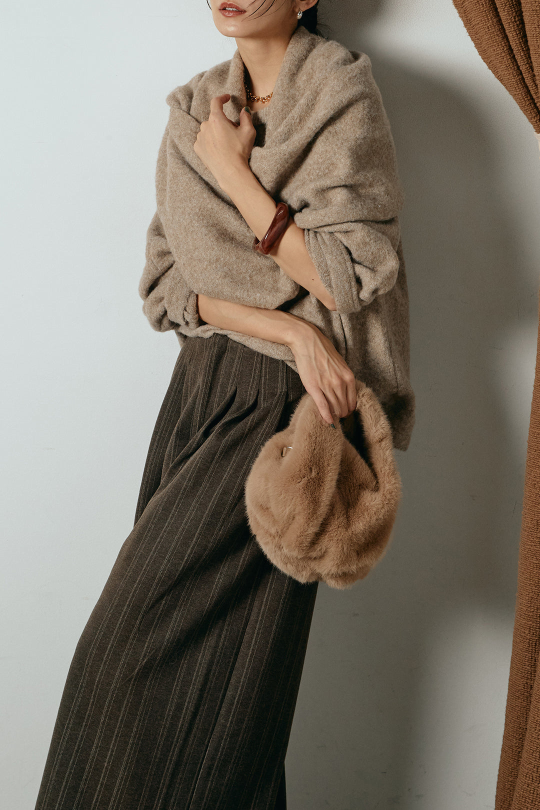 [SET]ネック巻きデザインニットトップス+タック入りマルチストライプ柄ワイドパンツ(2set)