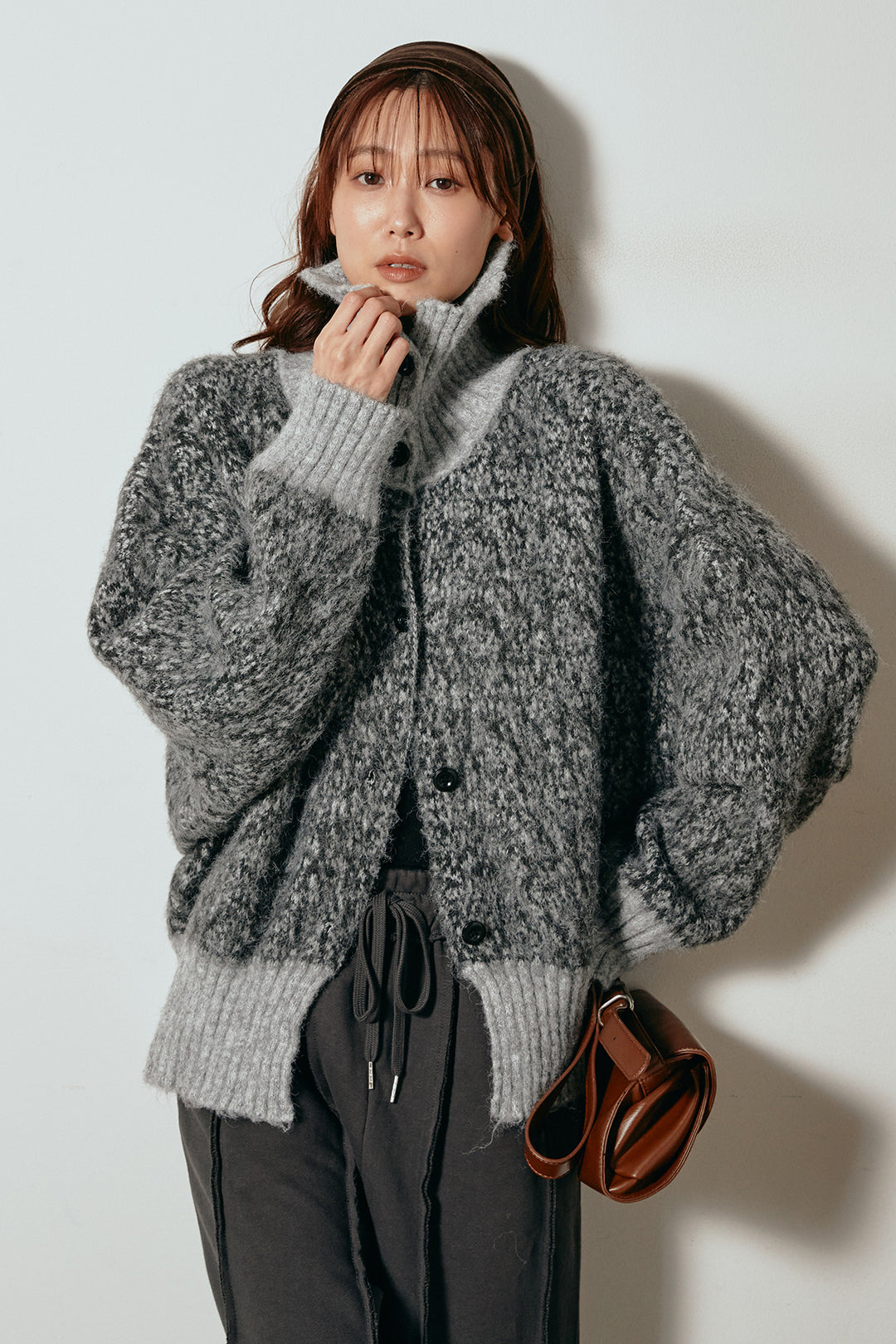 [SET]ハイネックミックスニットトップス+フロントラインデザインワイドスウェットパンツ(2set)