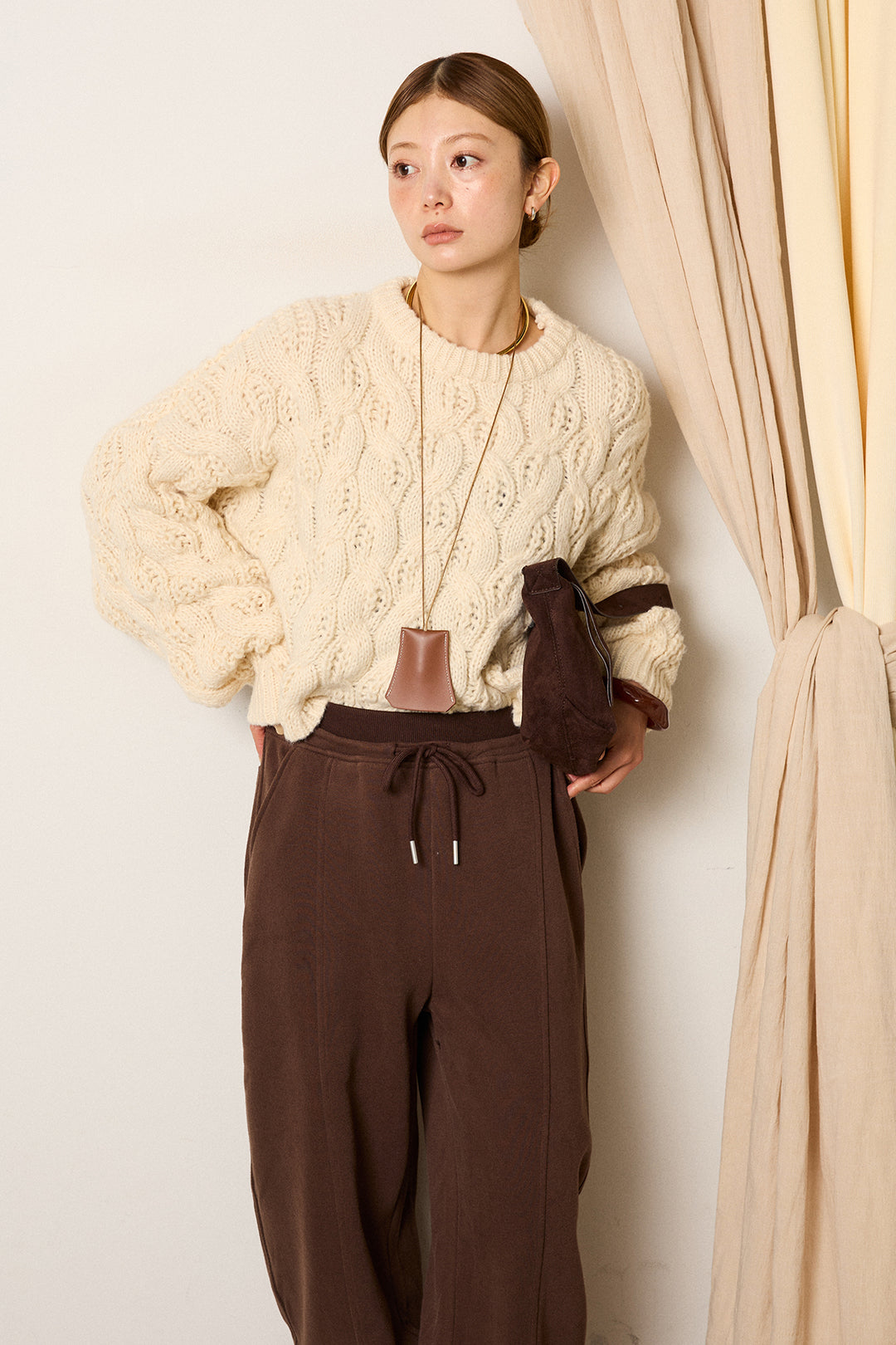 [SET]ケーブルリラックスショートニット+スウェットワイドカーブパンツ(2set)