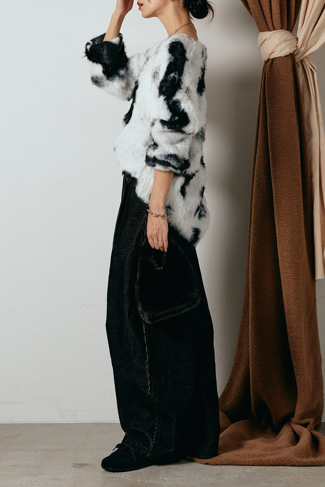 [SET]タイダイ柄シャギーニットトップス+フロントタック入りコーデュロイパンツ(2set)