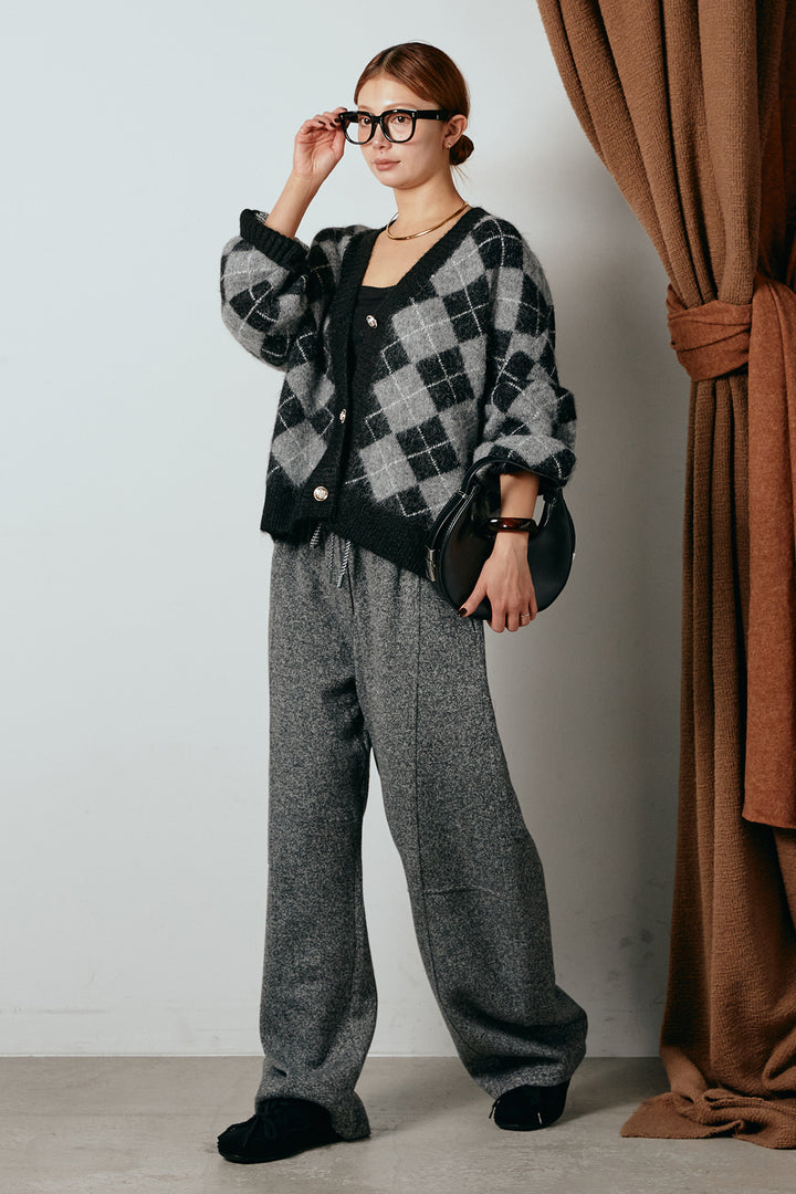 [SET]オーバーサイズ総柄Vネックニットカーディガン+杢ニットフレアパンツ(2set)
