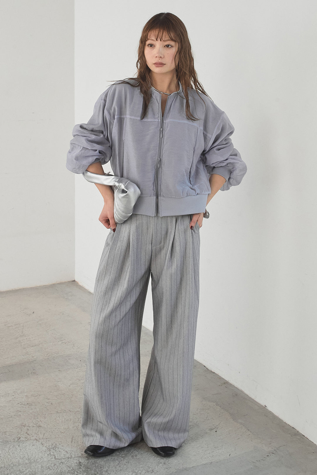 [SET]シアー×ポンチブルゾン+細ベルト付きピンストライプワイドパンツ(2set)
