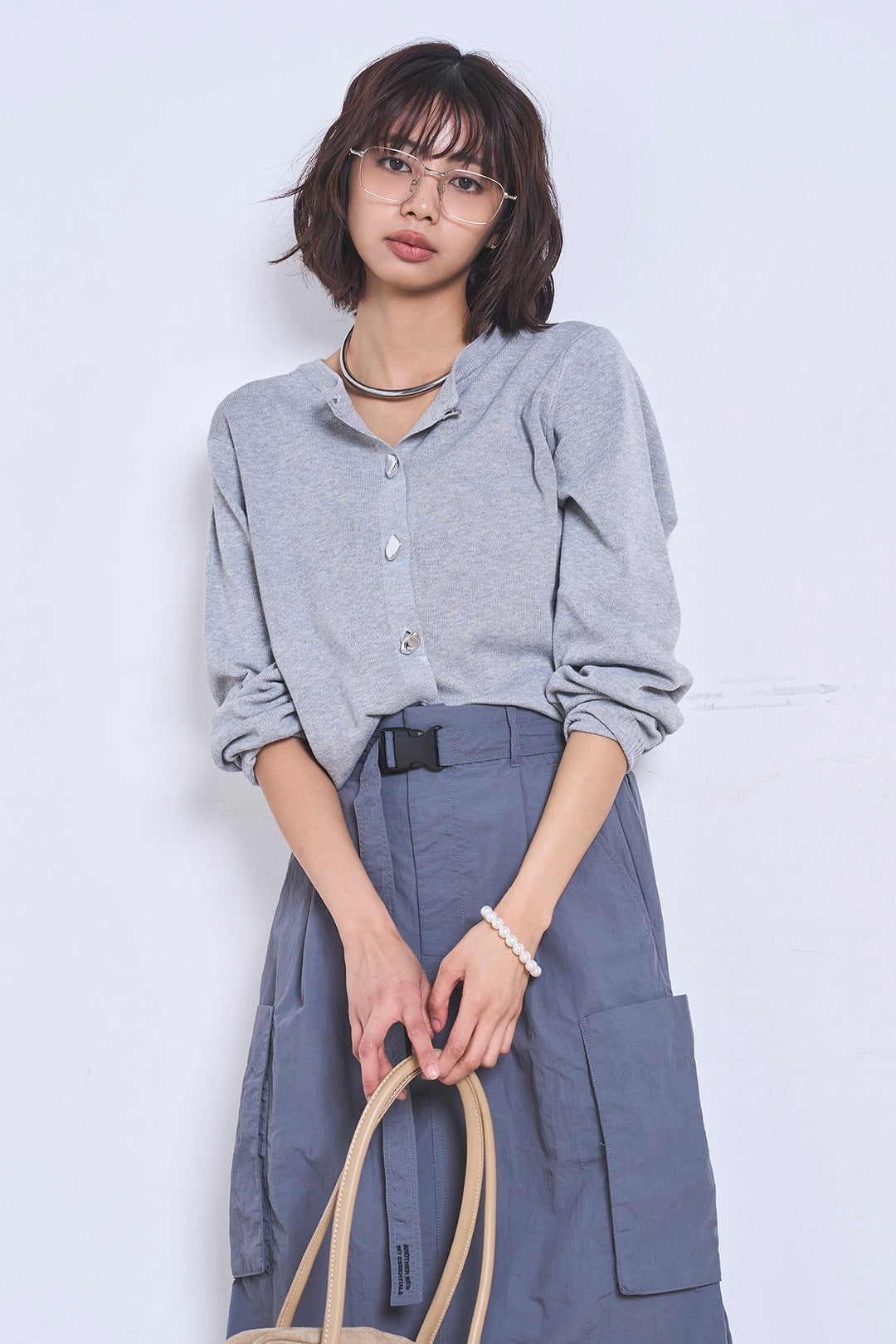 [SET]リサイクルポリニュアンス釦カーデ+撥水加工ナイロンスカート(2set)