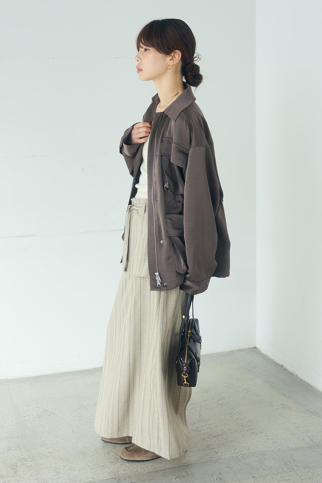 [SET]サテンライトブルゾン+ラップ巻きピンストライプワイドスカート(2set)