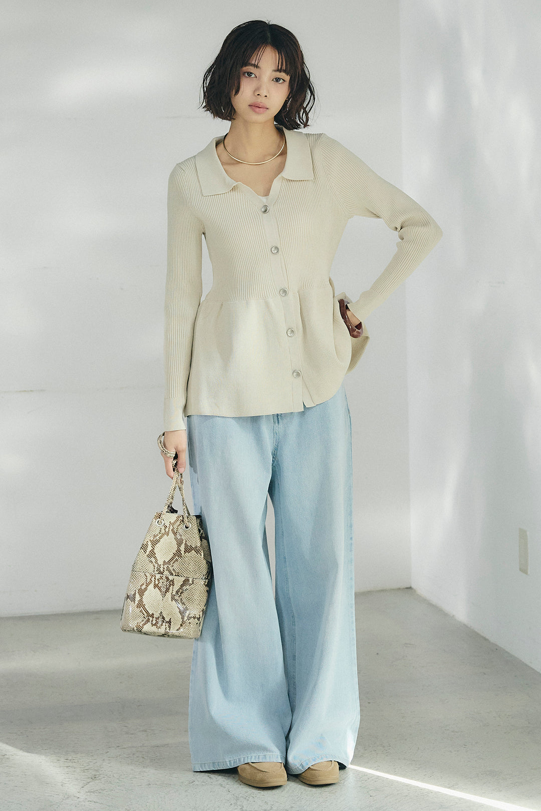 [SET]スキッパーペプラムニット+ウエスト裁ち切りデニムワイドパンツ(2set)