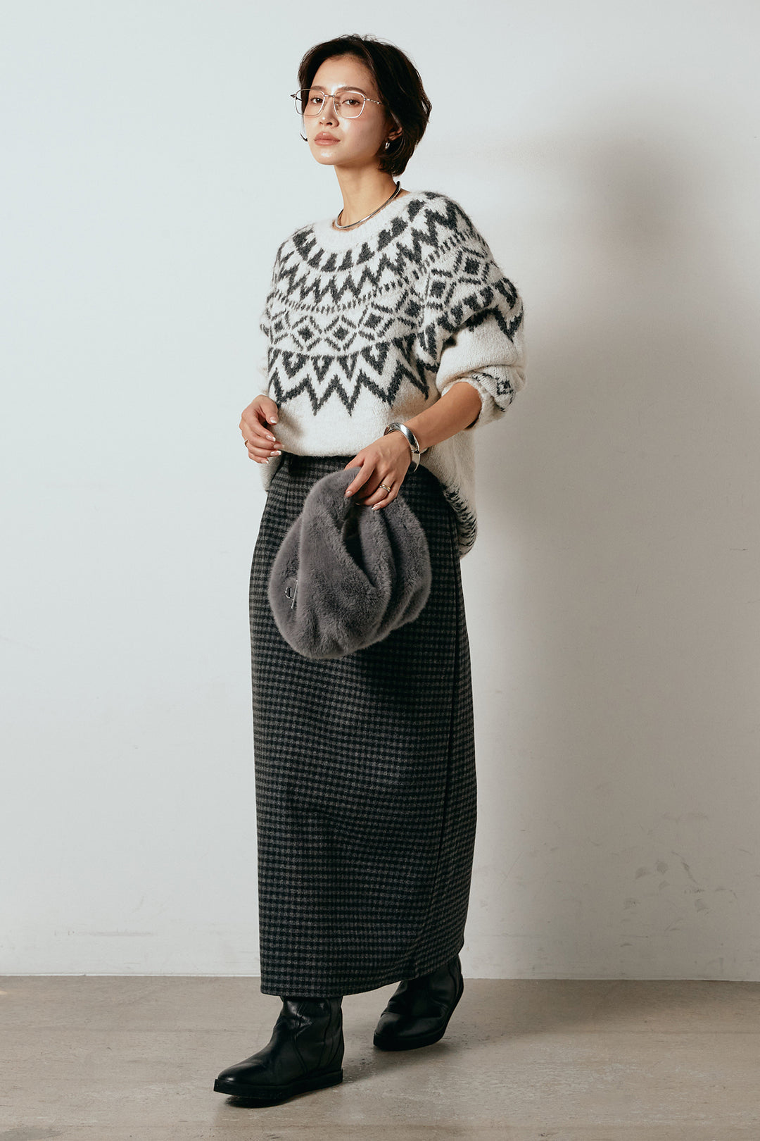 [SET]ノルディック柄Uネックプルオーバー+スエード調ベルト付きチェックナロースカート(2set)
