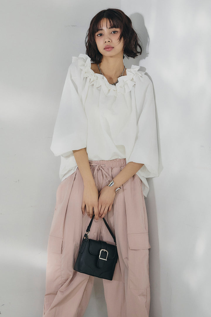 [SET]ネックフリルデザインブラウス+撥水ジョガーパンツ(2set)