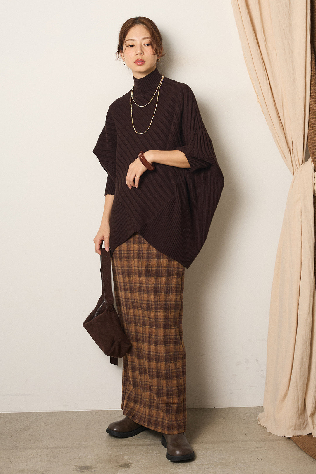 [SET]アシメデザインリブポンチョニットトップス+シャギーチェックストレートスカート(2set)