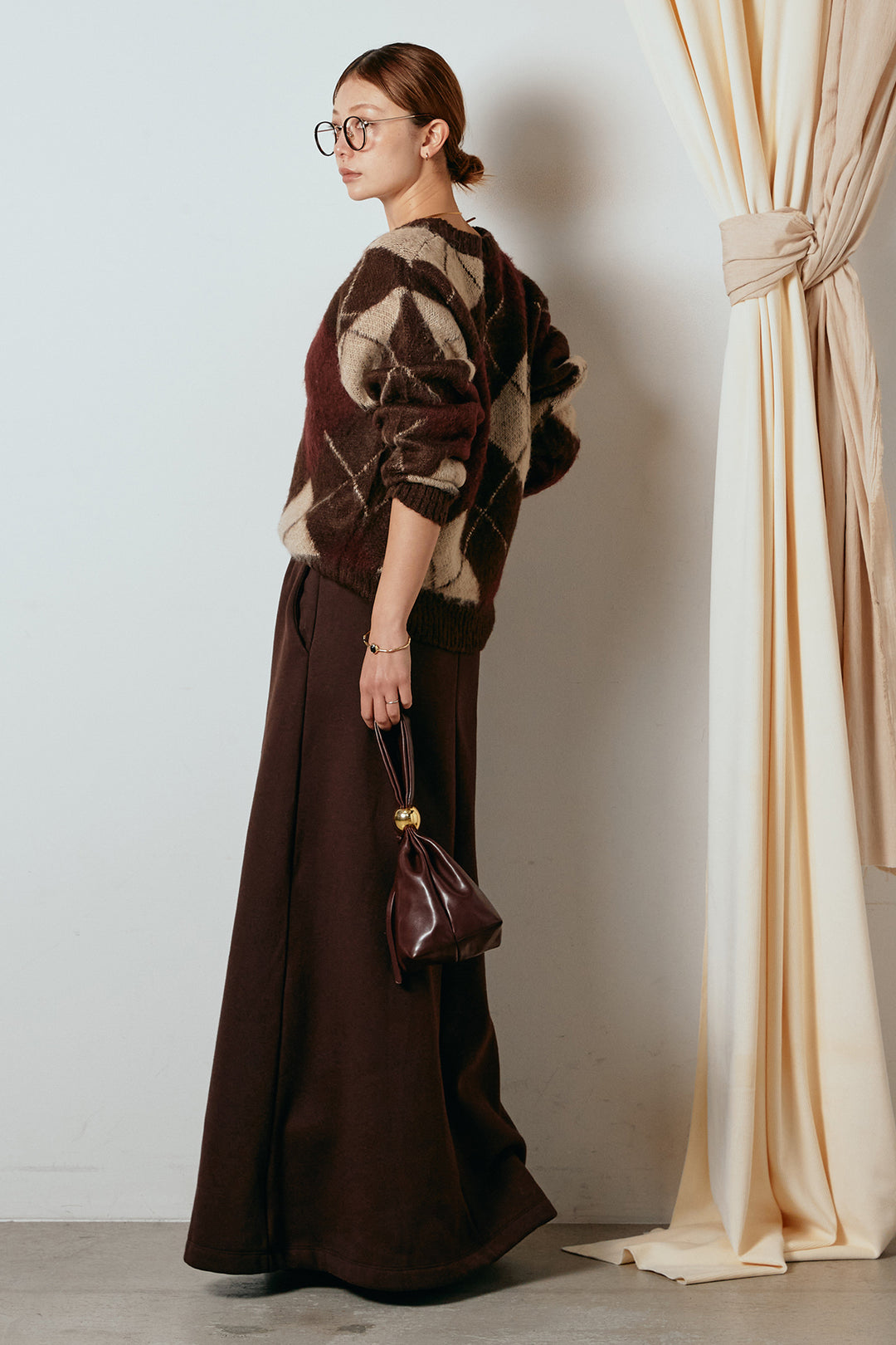 [SET]アクリルモヘアアーガイルVネックプルオーバー+裏起毛スウェットロングマキシスカート(2set)