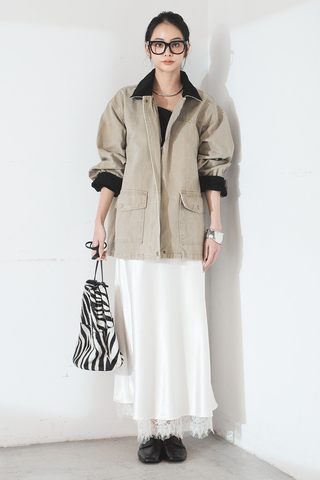 [SET]襟コーデュロイデザインデニム調カバーオール+裾レースデザインサテンスカート(2set)