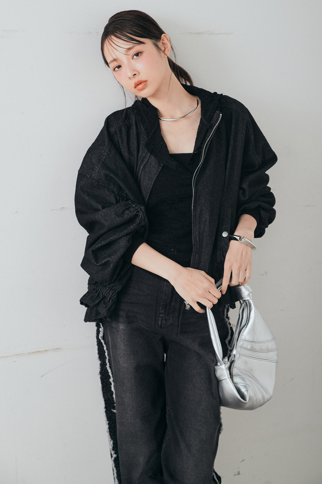 [SET]袖シャーリング裾フリルデニムブルゾン+デニムサイドフリルパンツ+ストレッチレースフーディサムホールプルオーバー(3set)