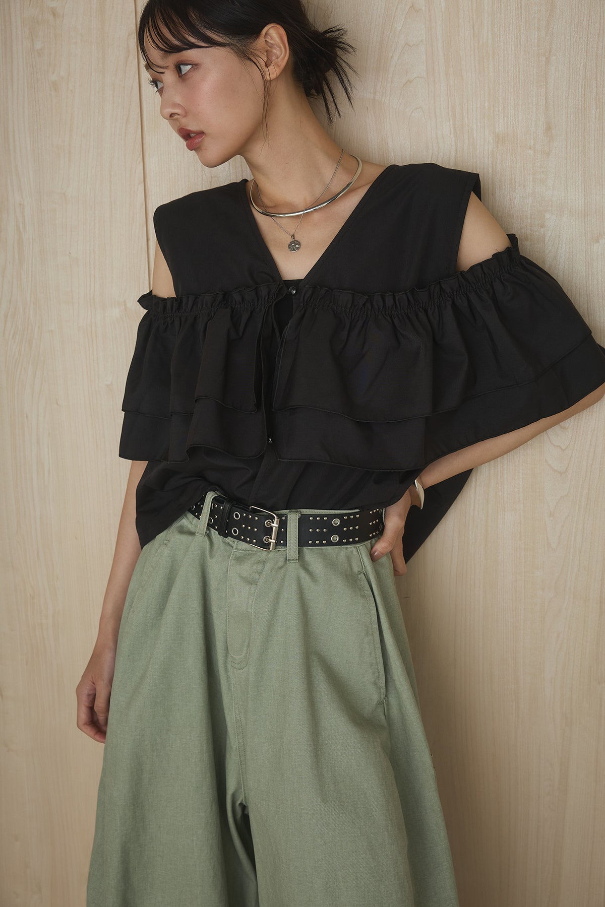 【esica正規品】ブロード2wayフリルトップス 即納】ブロード2wayフリルトップス – ESICA