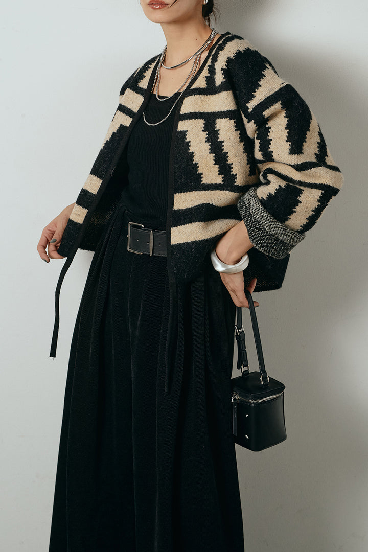 [SET]ノーカラー幾何学模様アウター+ベルトループコーデュロイワイドパンツ(2set)