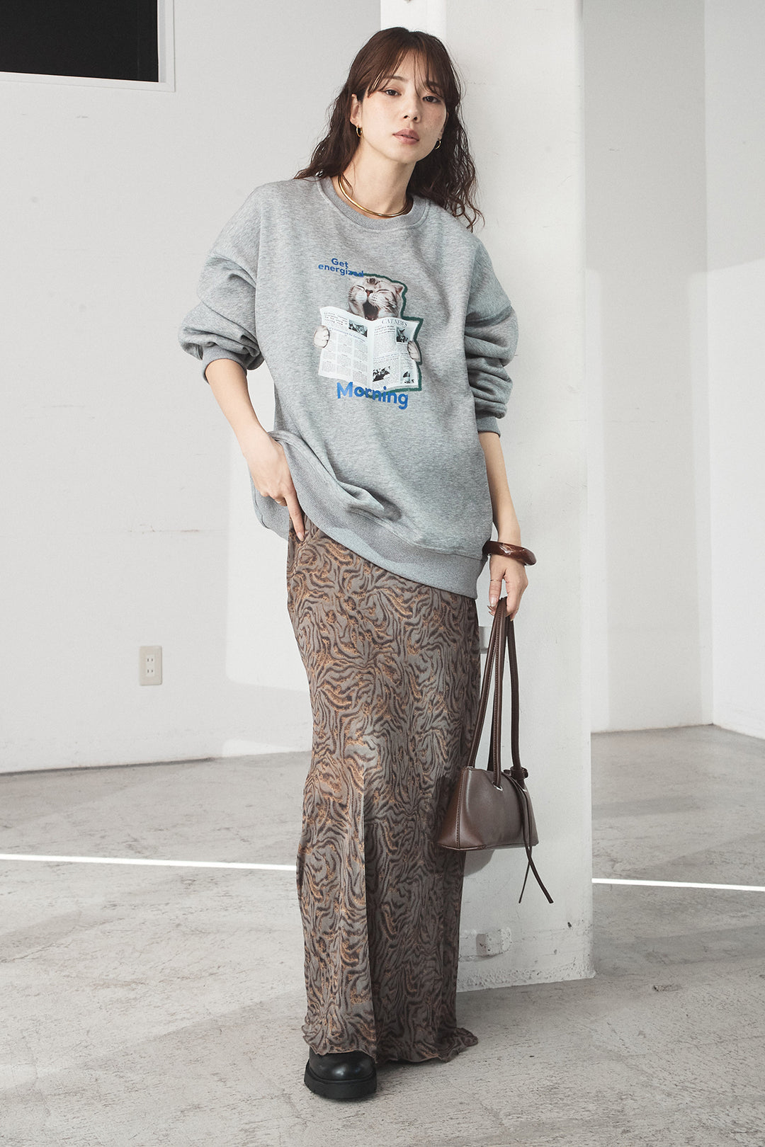 [SET]裏起毛モーニングキャットプリントスウェット+抽象柄ロングスカート(2set)