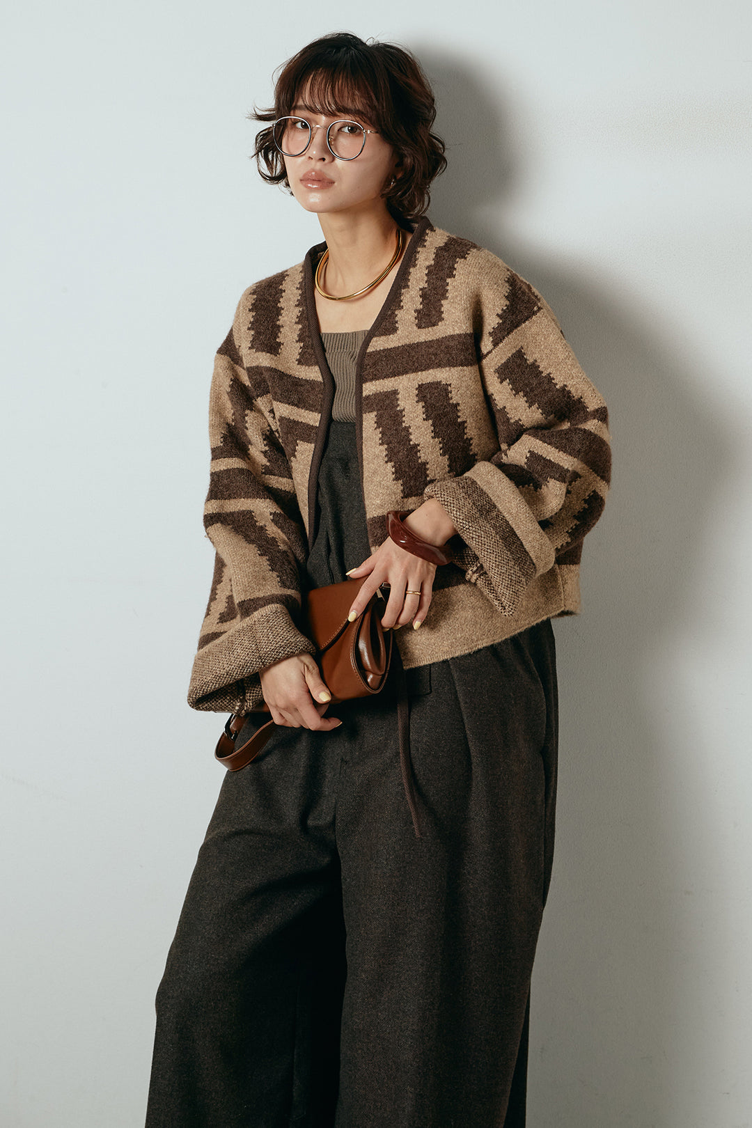 [SET]ノーカラー幾何学模様アウター+ウール混フランネルワイドサロペット(2set)