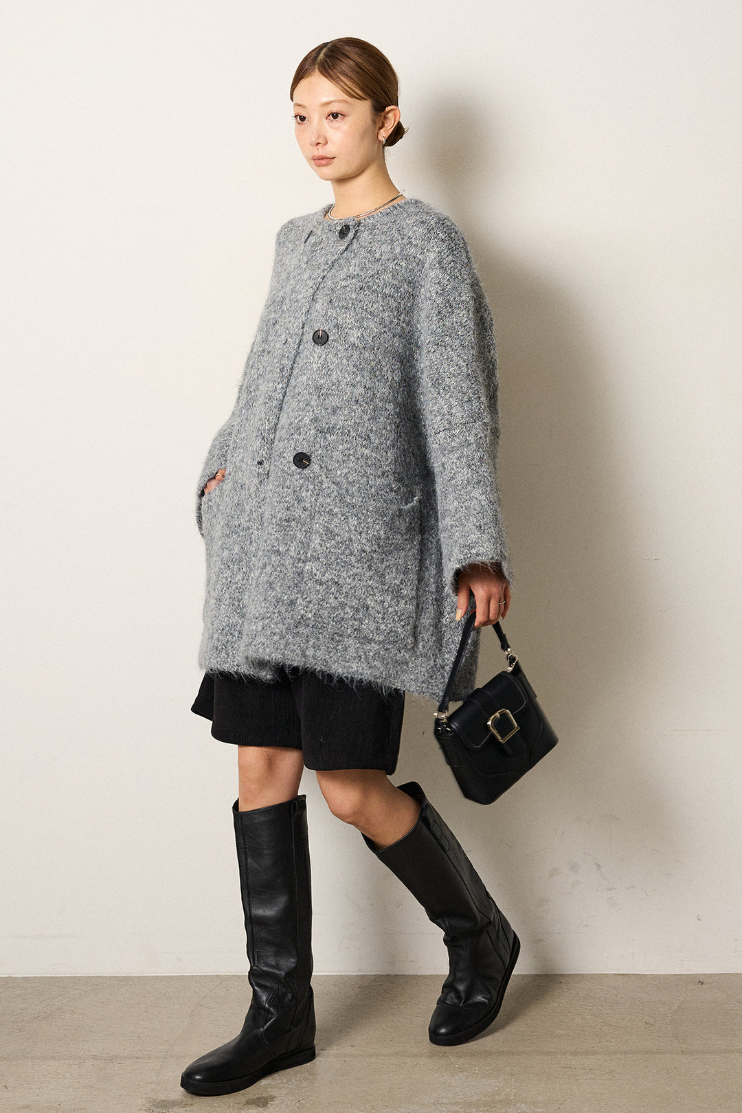 [SET]アシンメトリーボタンニットカーディガン+リラックスコーデュロイハーフパンツ(2set)