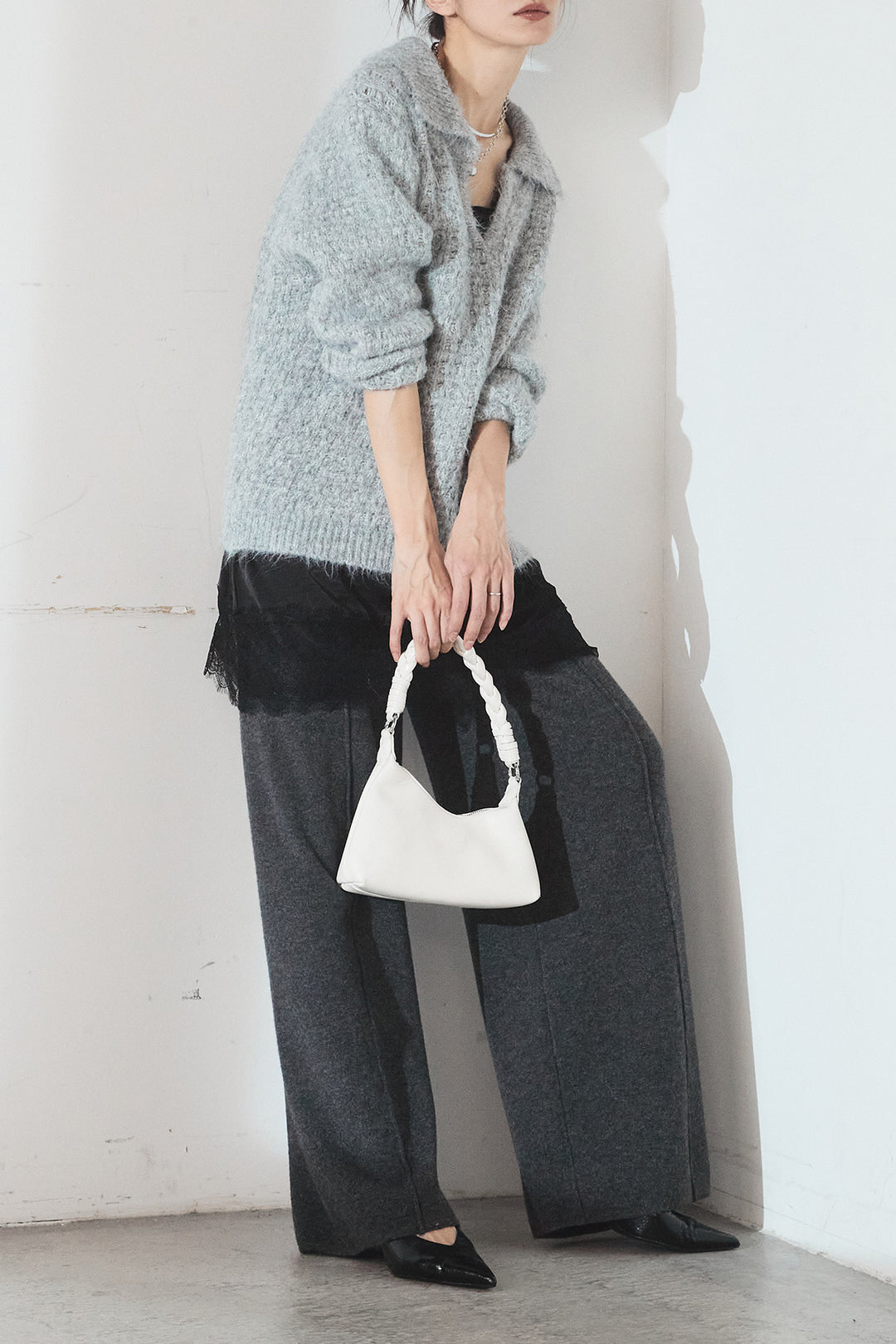 [SET]襟付きVネックニットトップス+レース切り替えキャミソール+センターラインニットパンツ(3set)