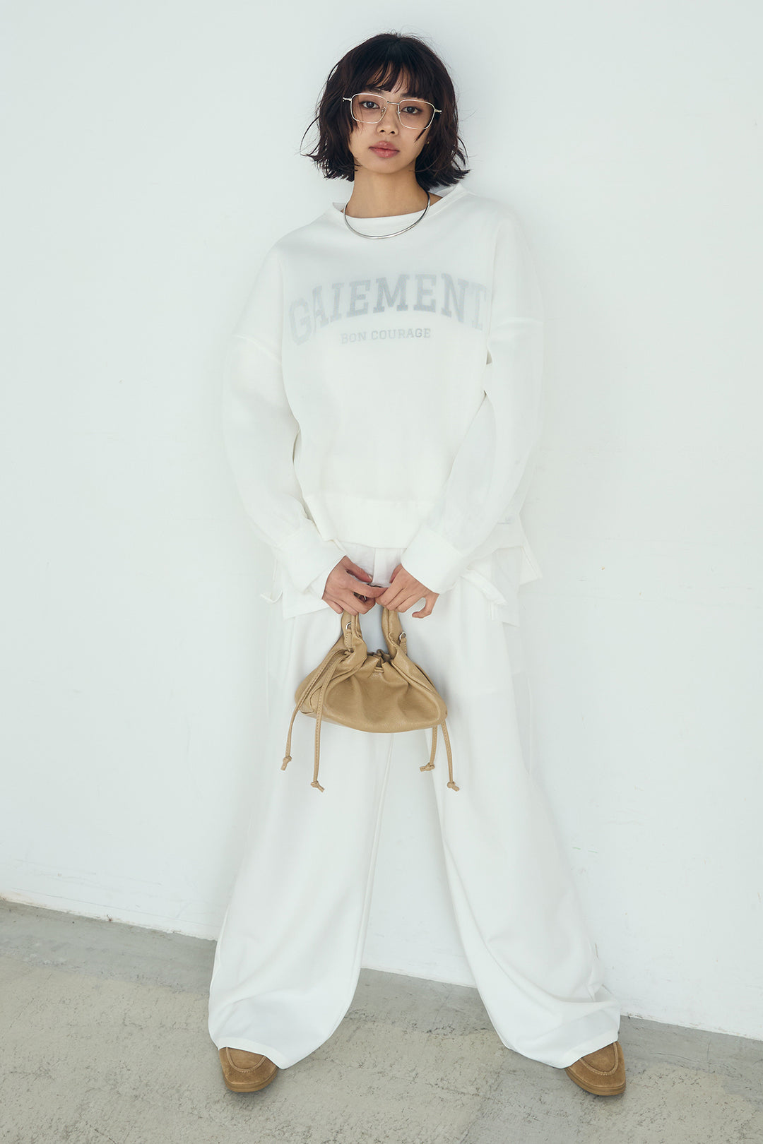 [SET]クリアダンボールプルオーバー+斜めボタンタック入りスラックス+フロントロゴビッグプルオーバー(3set)