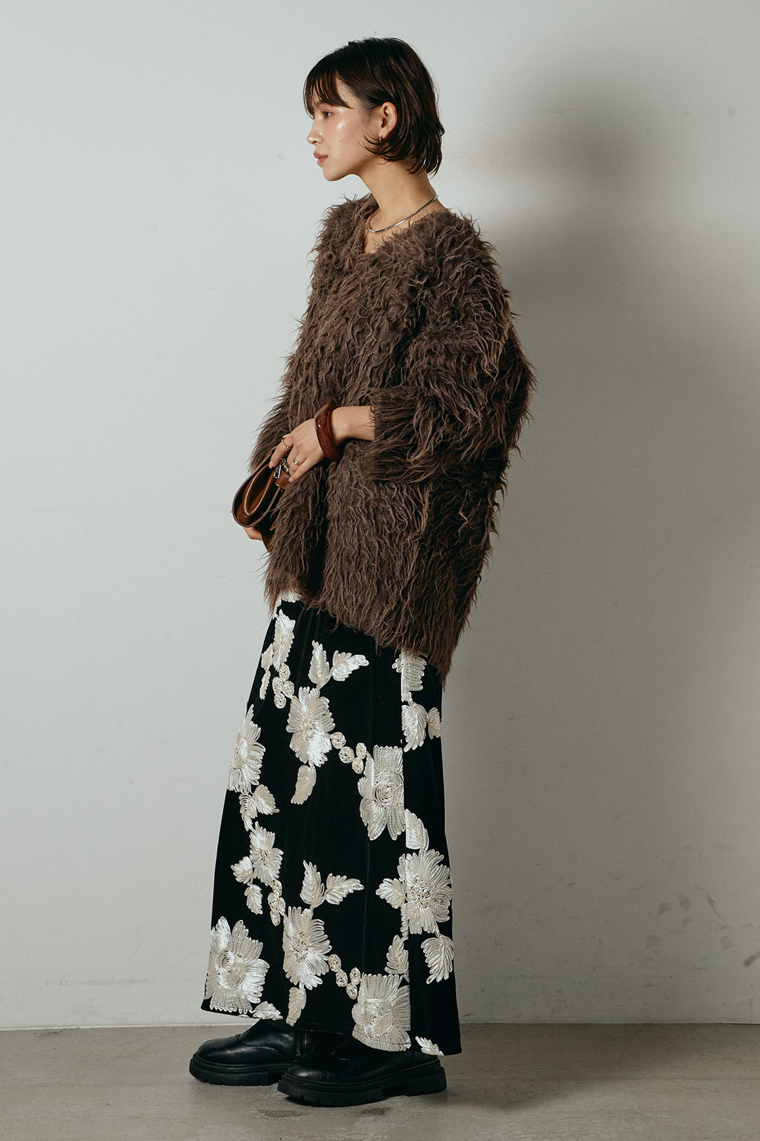 [SET]深Vネックシャギーニットトップス+フラワー刺繍ワイドスカート(2set)