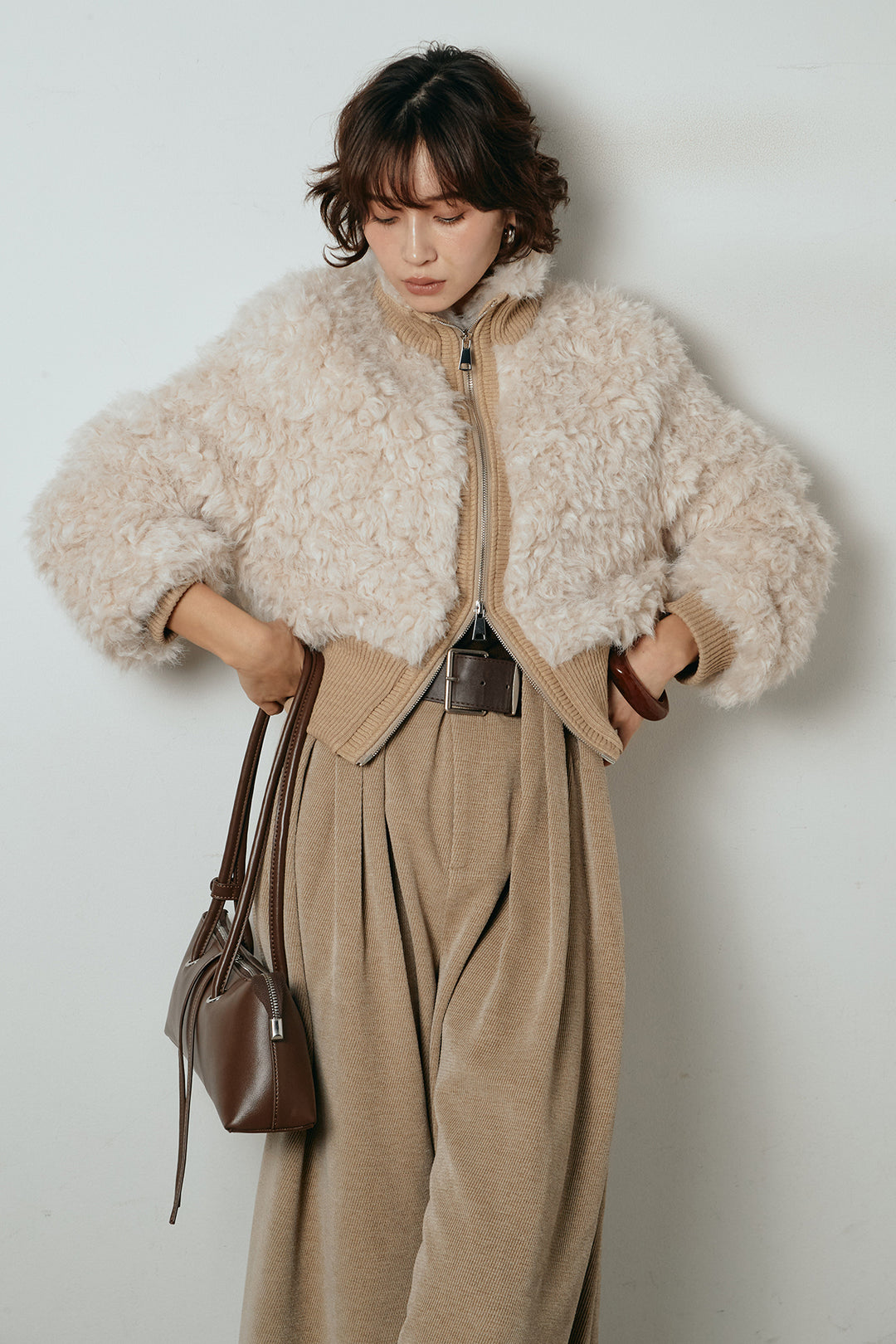 ハイネックショート丈ボアジップブルゾン