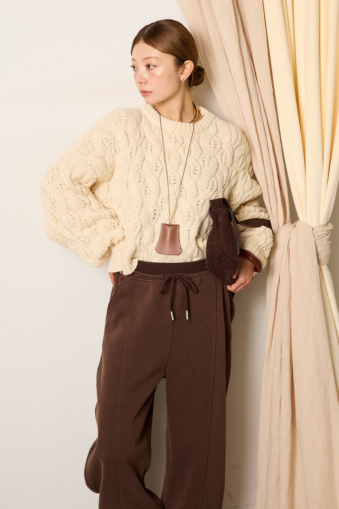 [SET]ケーブルリラックスショートニット+スウェットワイドカーブパンツ(2set)