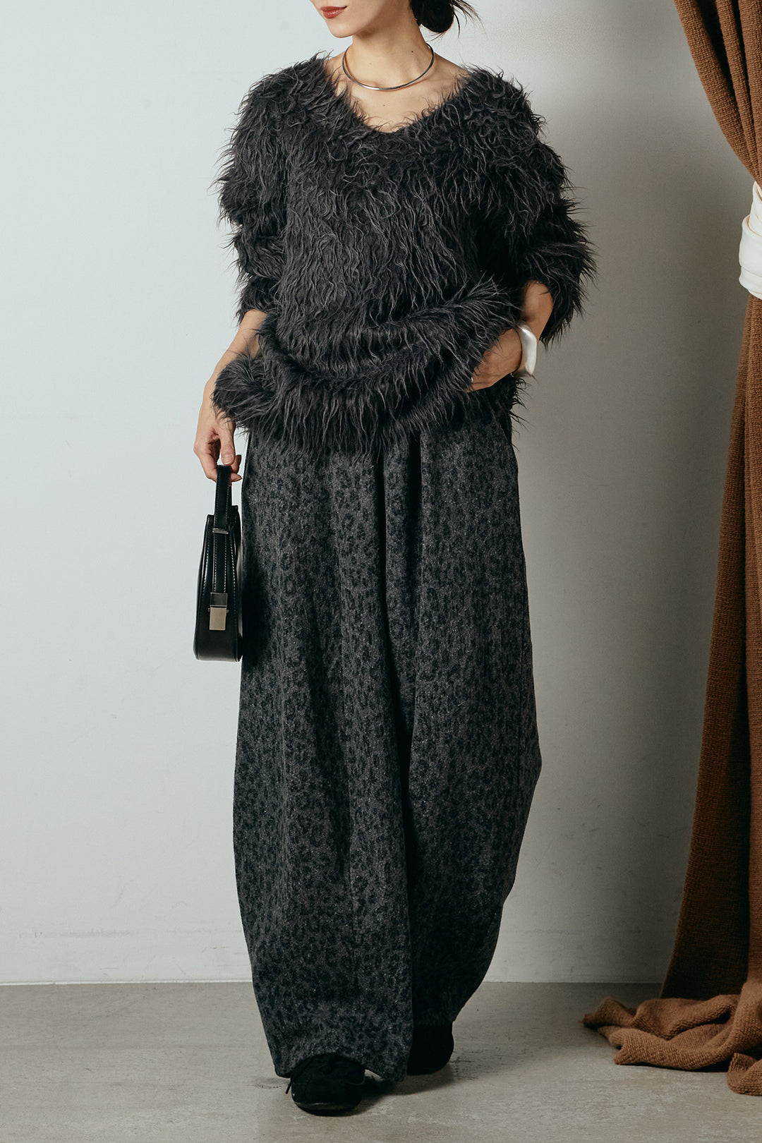 [SET]深Vネックシャギーニットトップス+リラックスレオパード柄ワイドパンツ(2set)