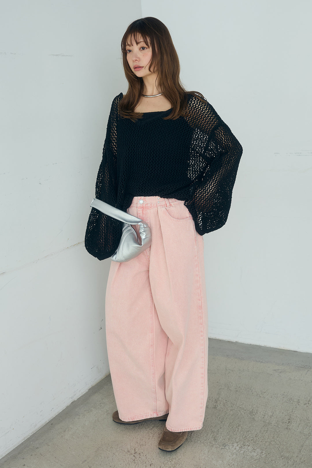 [SET]メッシュ編みビスチェセットVネックプルオーバー+カラーデニムタックカーブパンツ(2set)