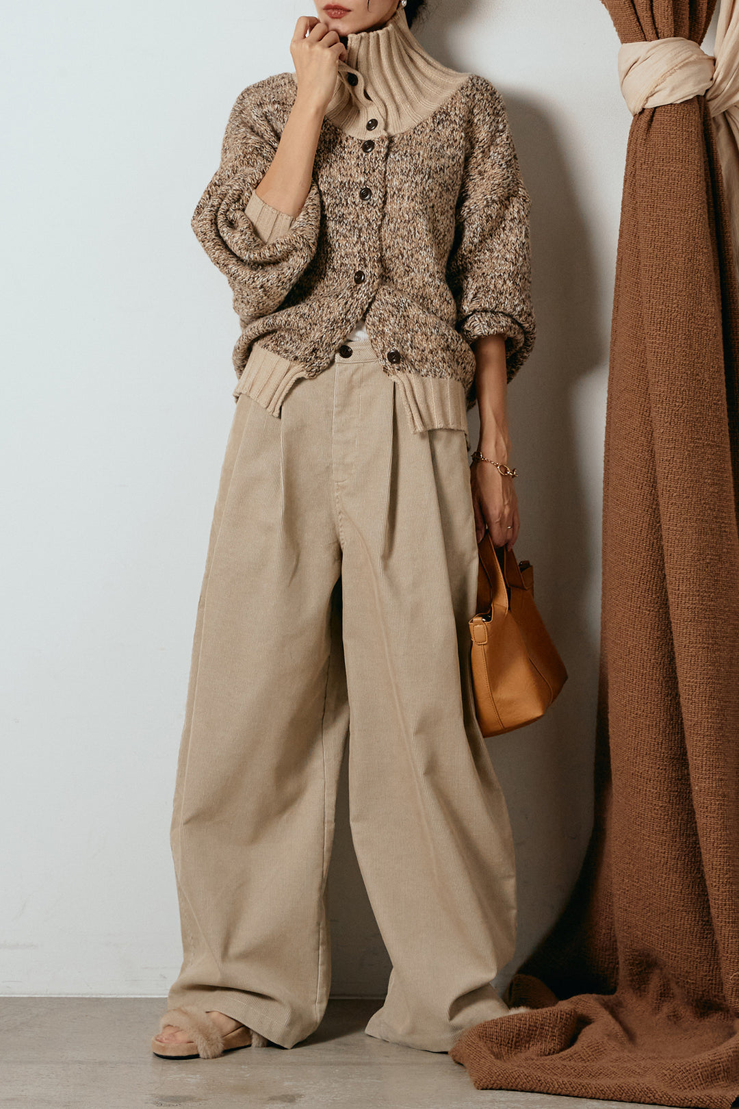 [SET]ハイネックミックスニットカーディガン+フロントタック入りコーデュロイパンツ(2set)