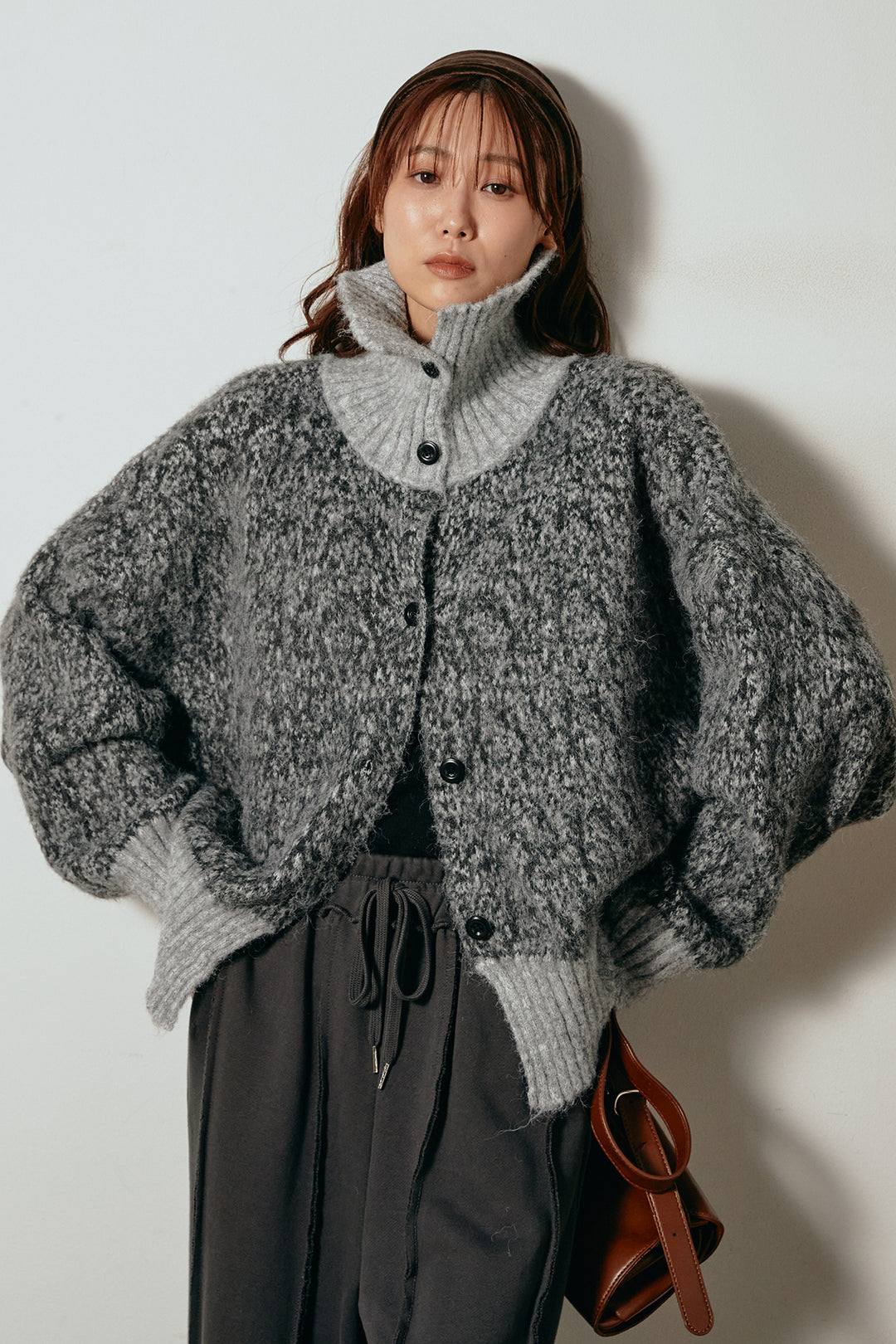 [SET]ハイネックミックスニットトップス+フロントラインデザインワイドスウェットパンツ(2set)