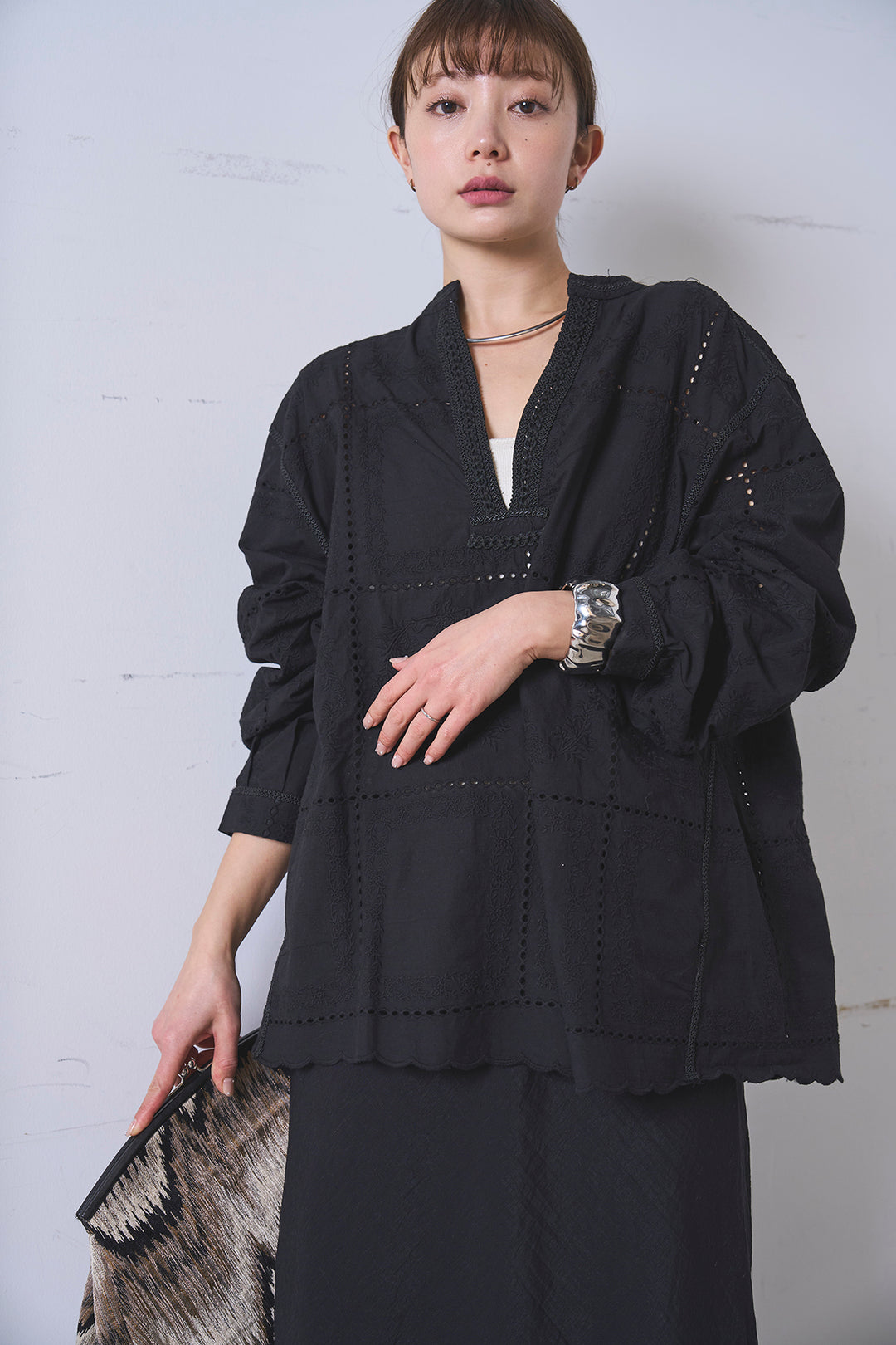 [SET]深V刺繍柄ブラウス+リネンブレンドロングナロースカート(2set)