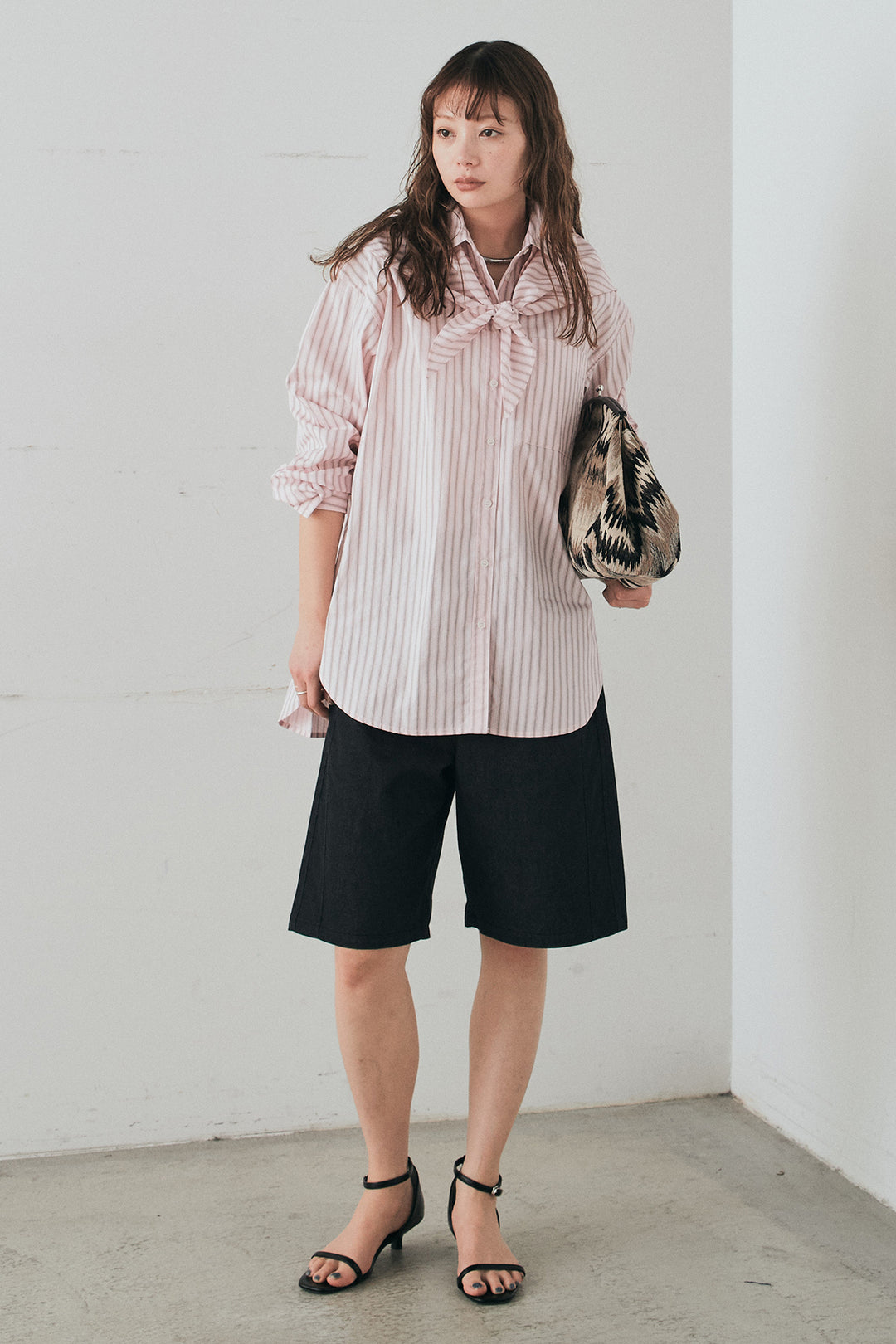 [SET]ランダムストライプスカーフ付きシャツ+デニムハーフパンツ(2set)