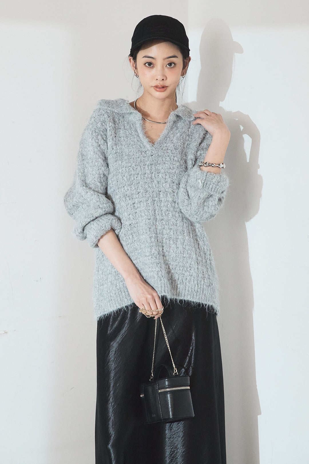 [SET]襟付きVネックニットトップス+裾レースデザインサテンスカート(2set)