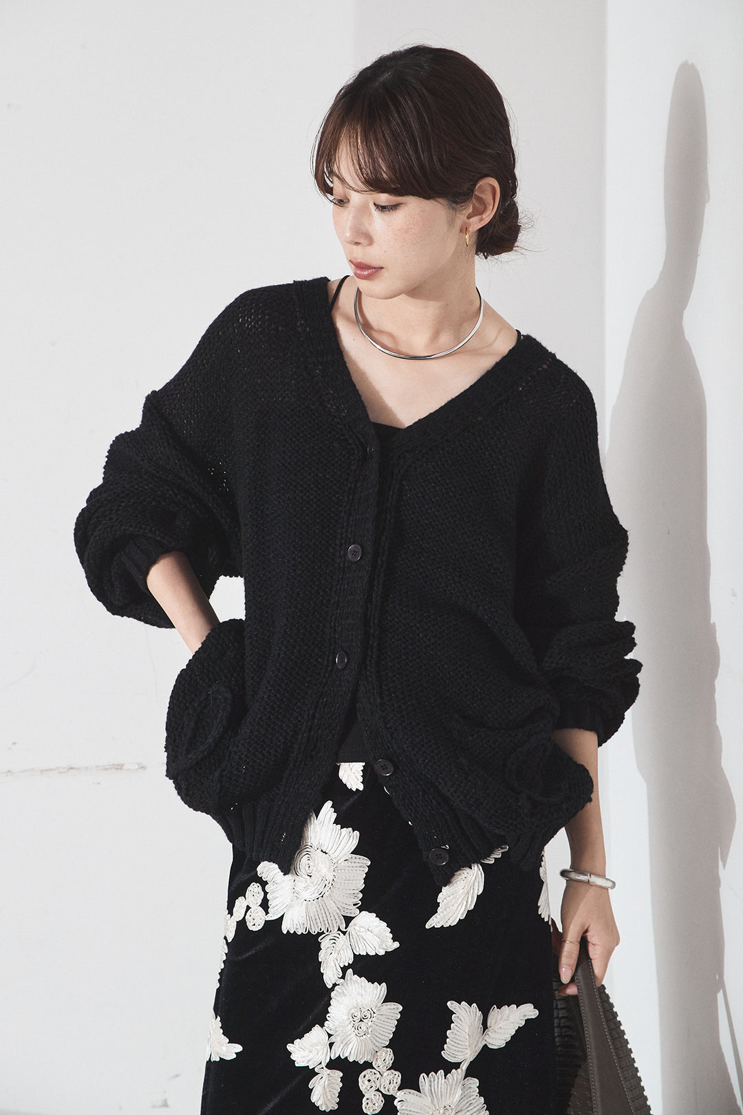 [SET]コード刺繍リラックスニットカーディガン+フラワー刺繍ワイドスカート(2set)