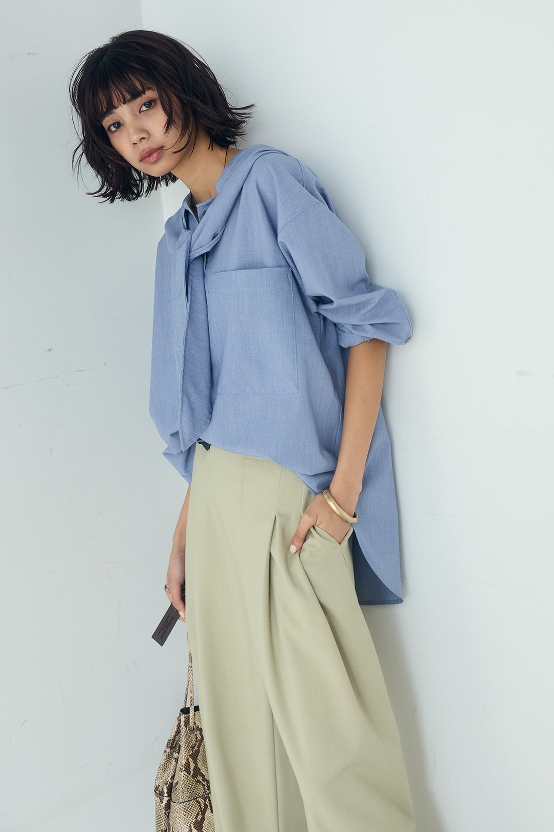 [SET]無地タイ付フーディーBIGシャツ+サイドベルトタック入りスラックス(2set)