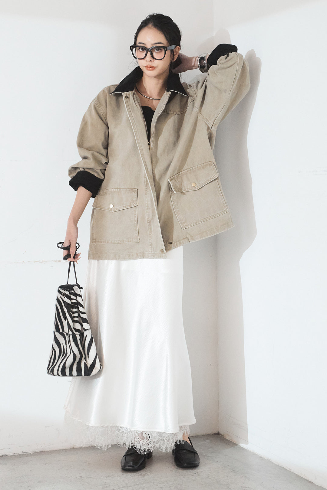 [SET]襟コーデュロイデザインデニム調カバーオール+裾レースデザインサテンスカート(2set)