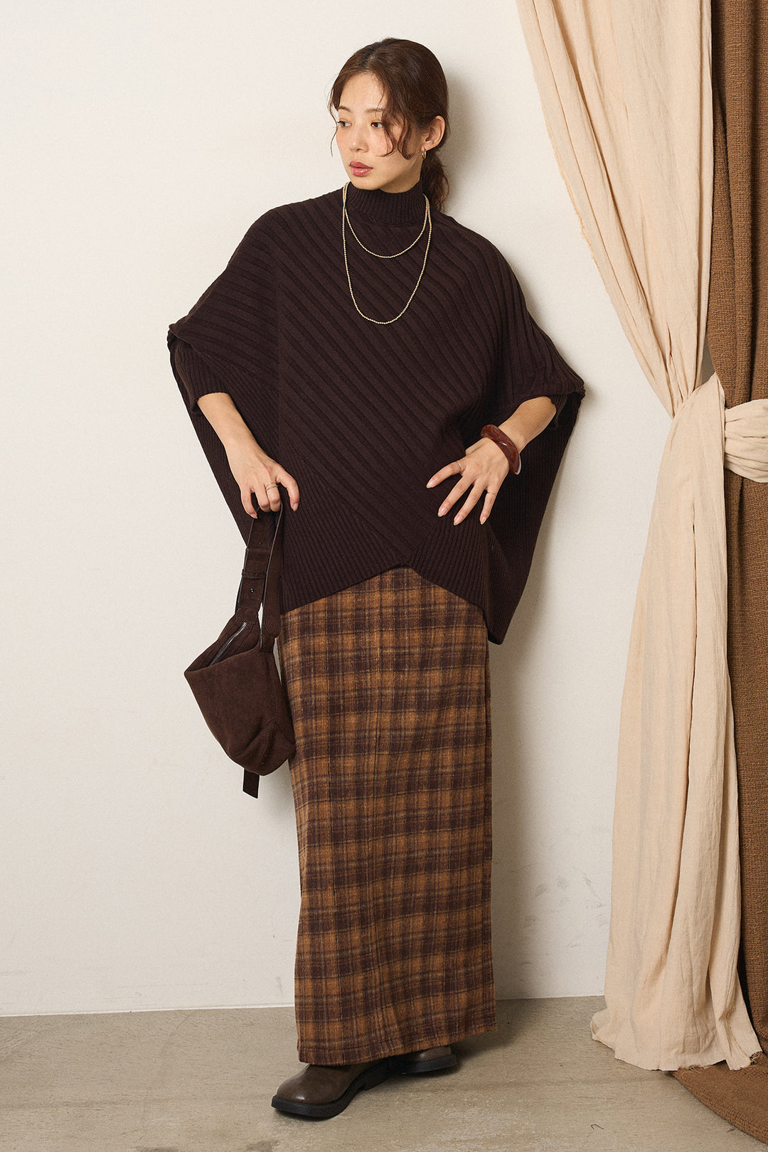 [SET]アシメデザインリブポンチョニットトップス+シャギーチェックストレートスカート(2set)