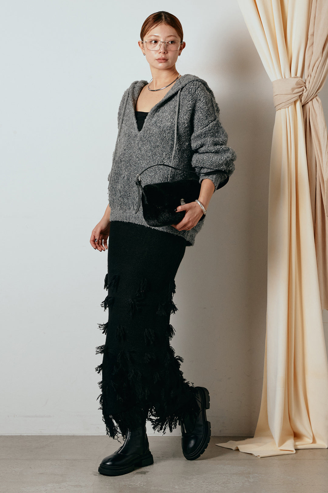 [SET]ブークレキーネックプルオーバー+ポイントフリンジニットナロースカート(2set)