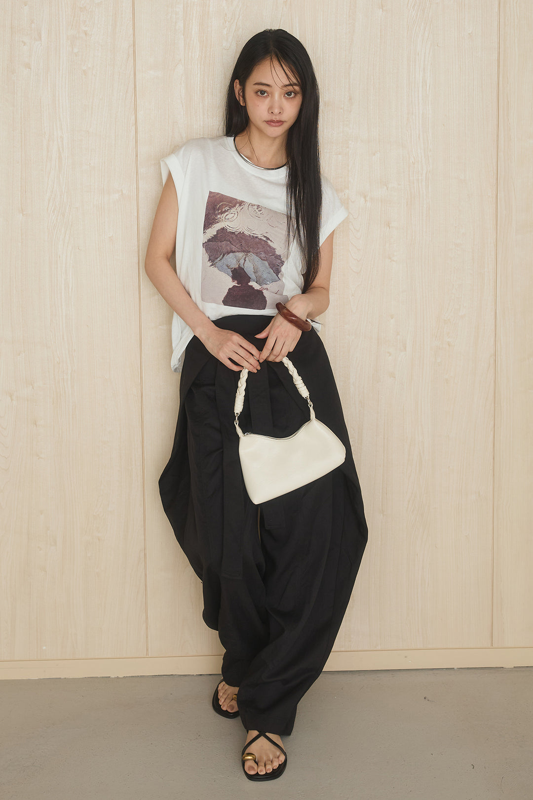 [SET]スクエアニュアンス柄Tシャツ+前結びタックワイドパンツ(2set)