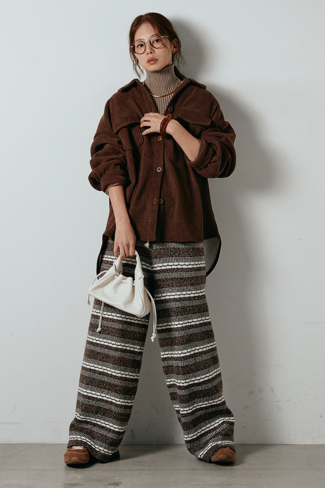 [SET]襟付きコーデュロイポケットシャツ+リブニットシームレスタートルプルオーバー+マルチライン柄リラックスニットパンツ(3set)