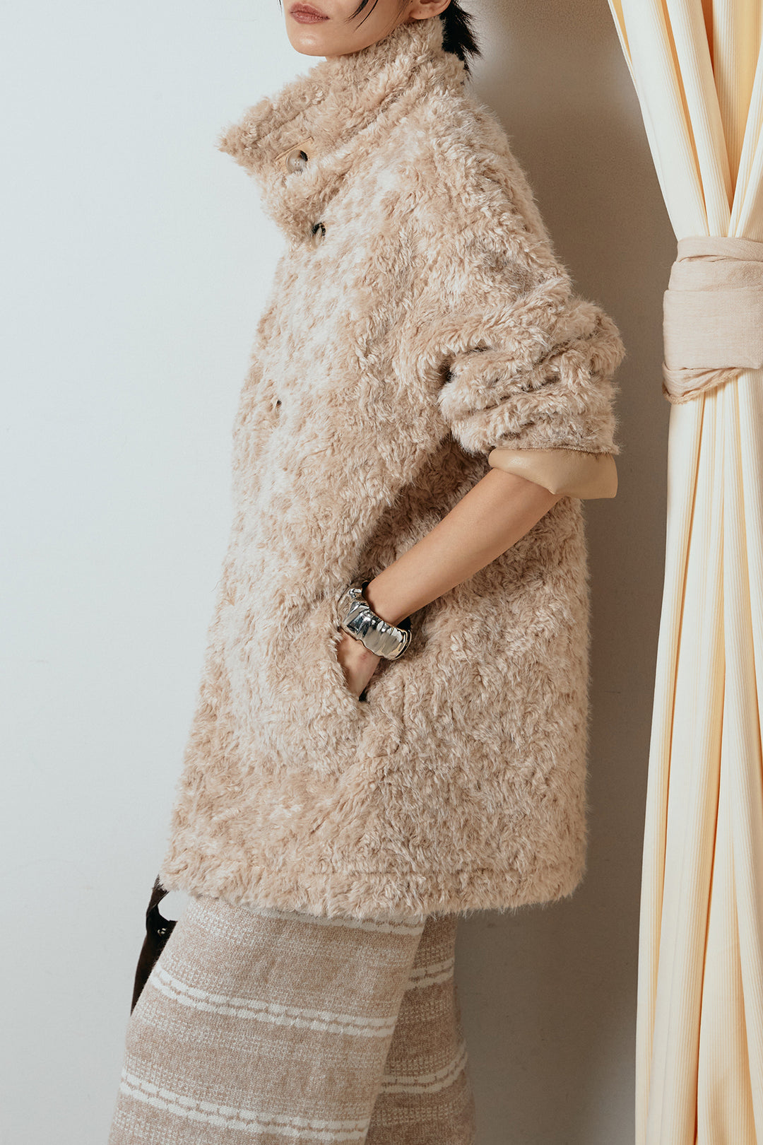 [SET]リバーシブルボアアウター+マルチライン柄リラックスニットパンツ(2set)