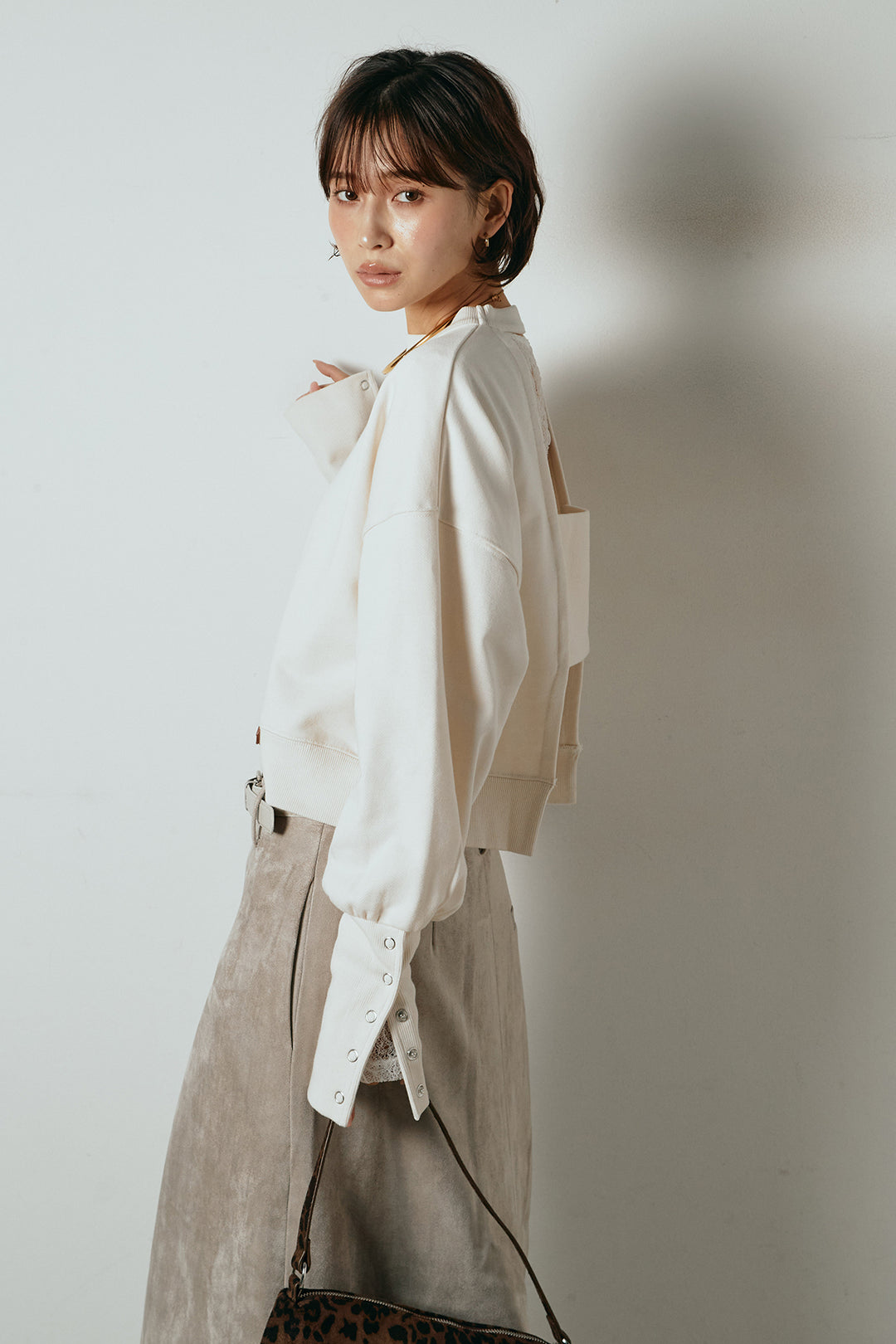 [SET]裏毛バックオープンプルオーバー+エコスウェードワイドスカート+ストレッチレースクルーネックインナー(3set)