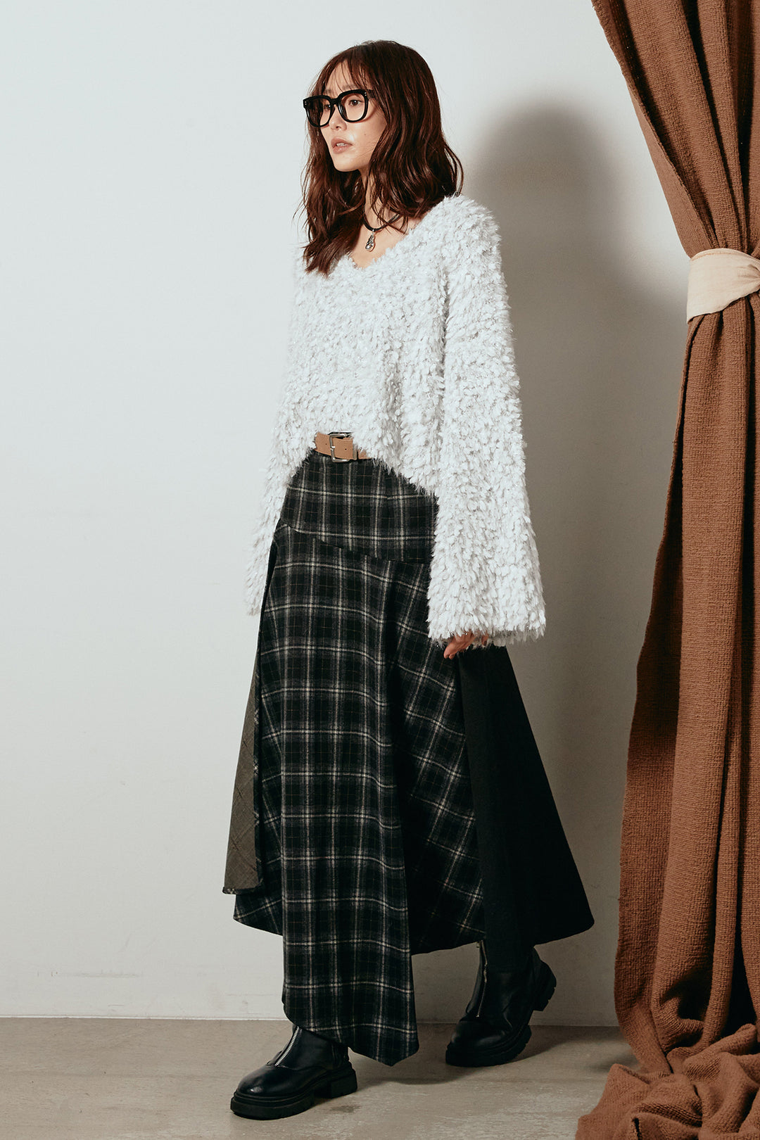 [SET]深Vネックチョウチョヤーンニットトップス+フェイクレザーベルト付き切り替えタータンチェックスカート(2set)