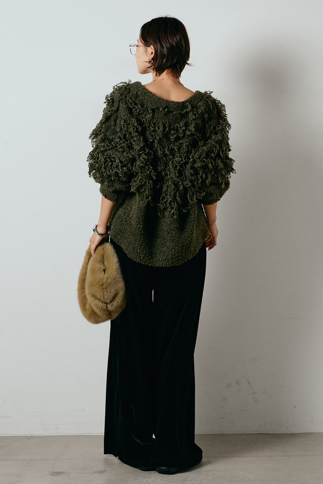 [SET]ループ編みVネックニットカーディガン+ベロアサスペンダー付きパンツ(2set)