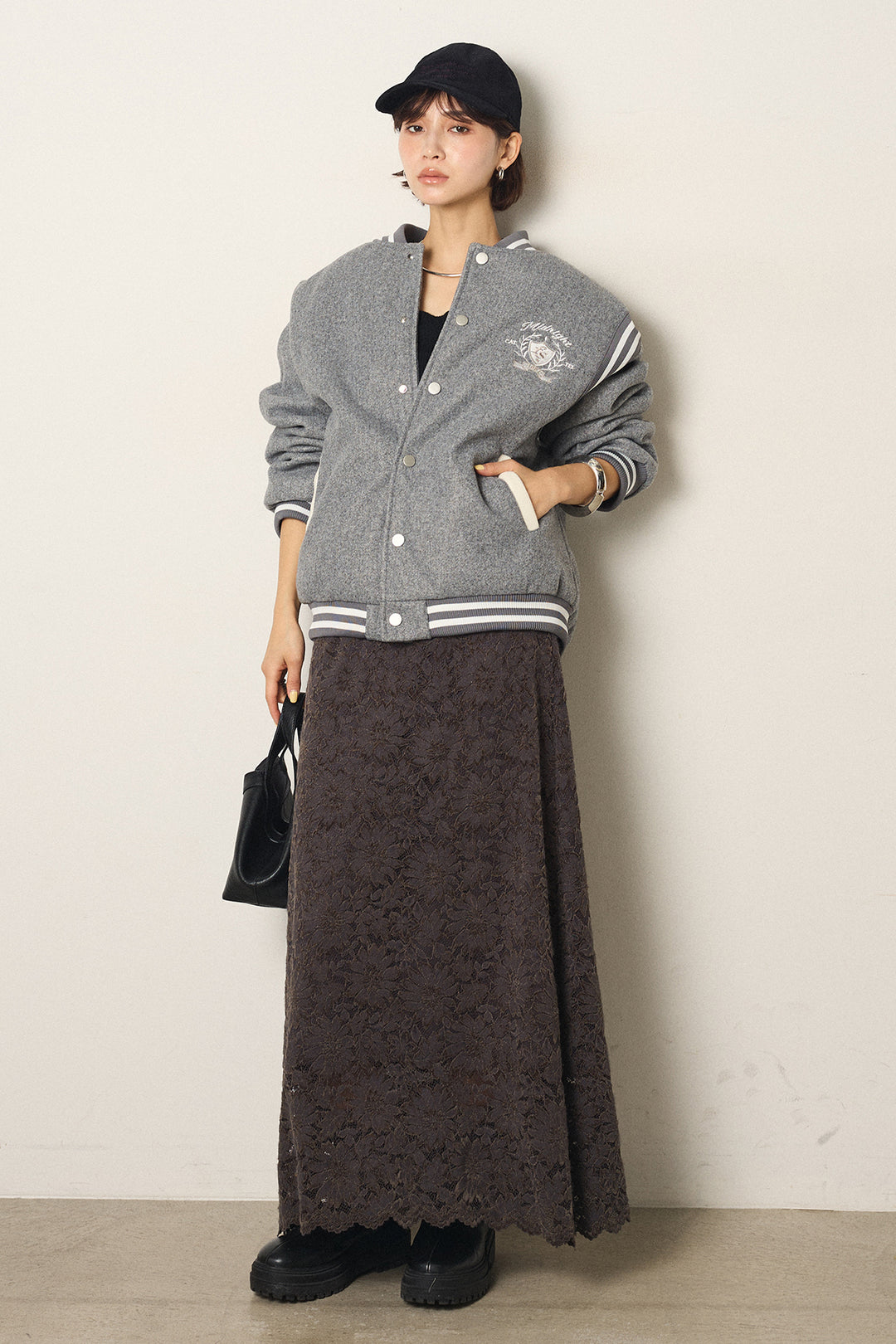 [SET]ワンポイントデザインブルゾン+花柄刺繍ベロアフレアスカート(2set)