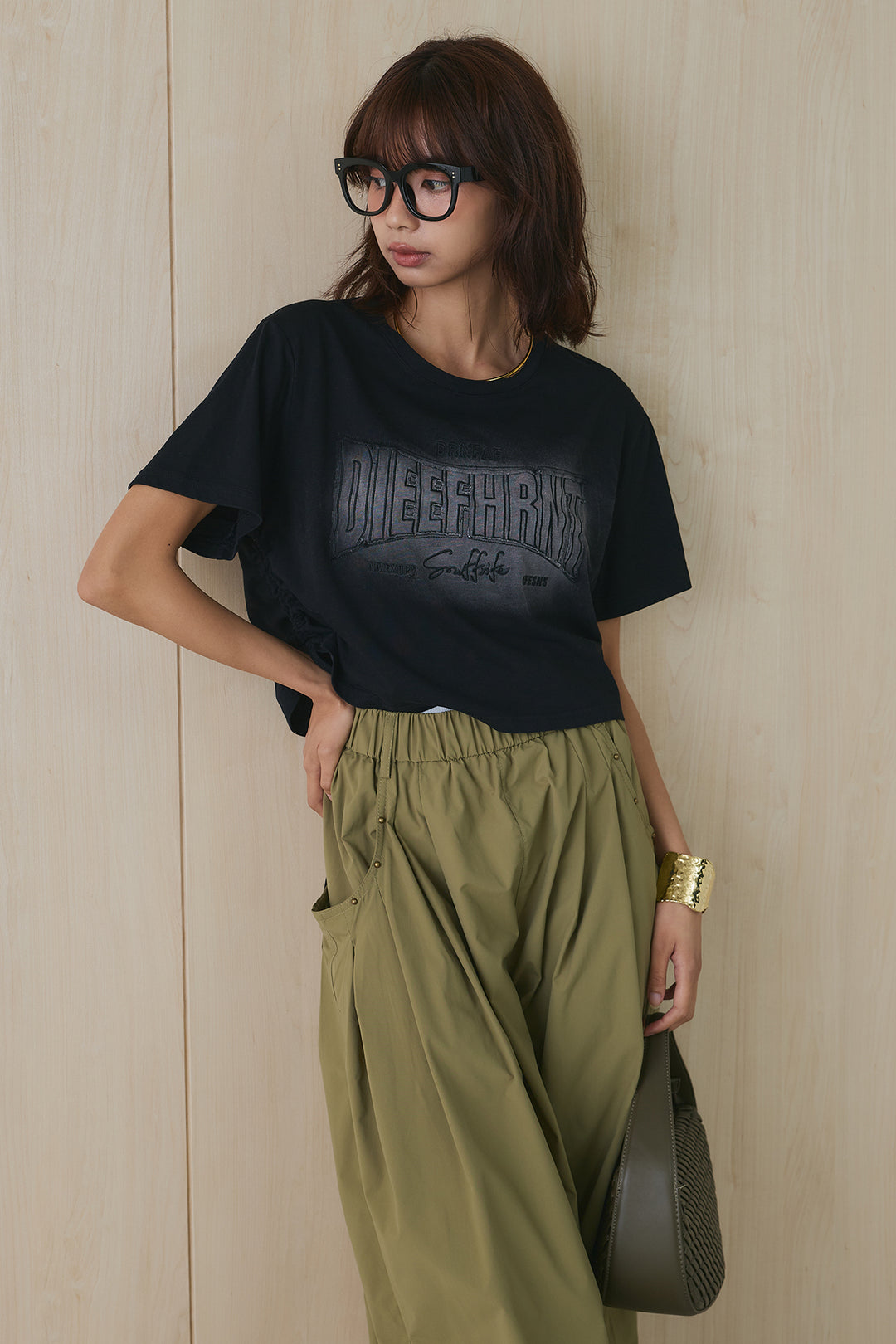 [SET]サイドシャーリングフェードロゴT+スタッズポケット付きリラックスワイドパンツ(2set)