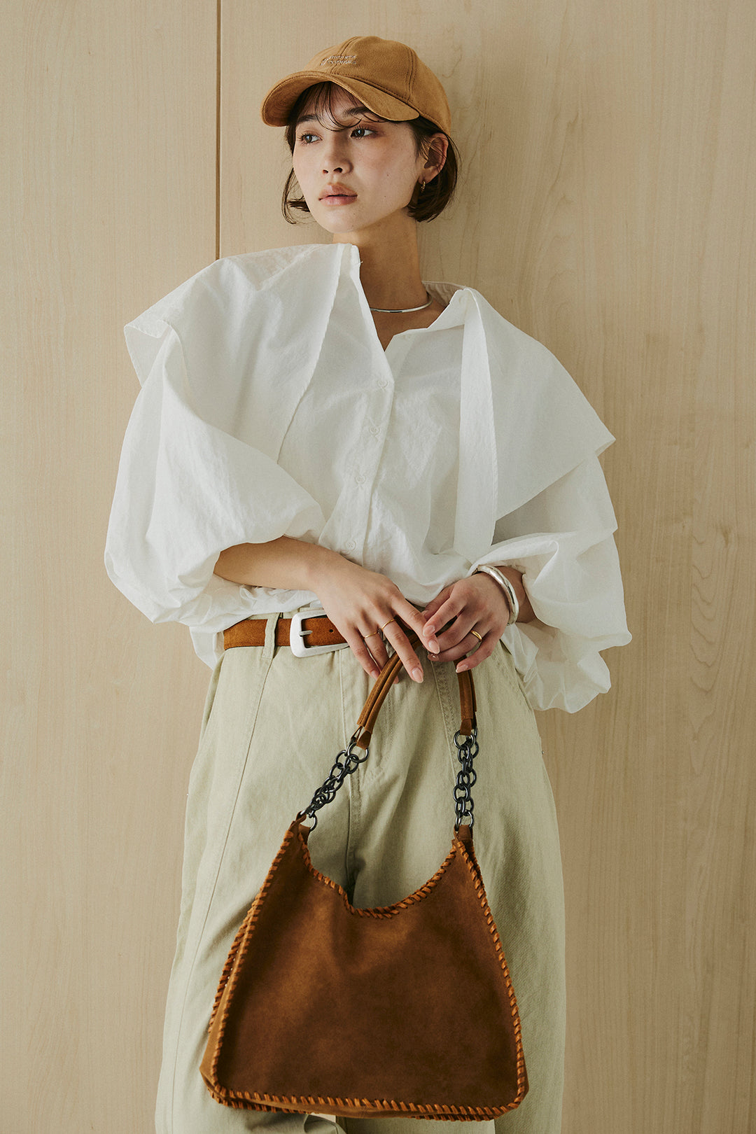 [SET]ケープカラーナイロンブラウス+サイドベルトカーブワイドパンツ(2set)